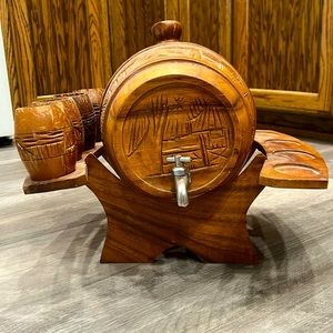 Hand-carved whiskey/beer barrel keg set, GUC